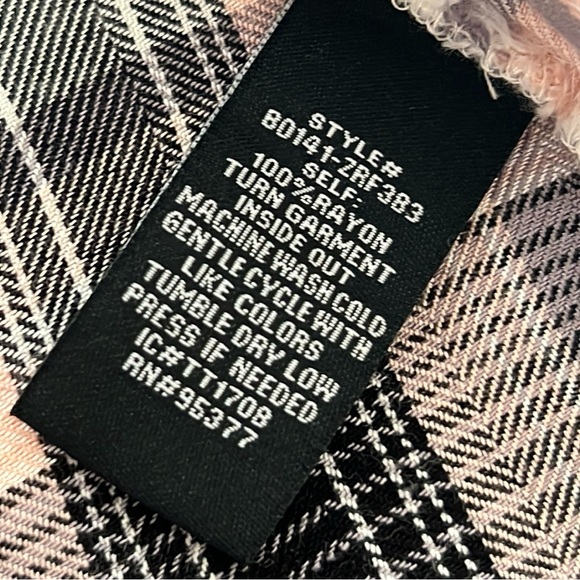 Sanctuary Women’s Boyfriend Plaid Shirt - Picture 8 of 11